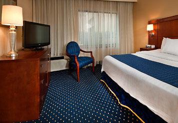 Courtyard By Marriott Greensboro Esterno foto