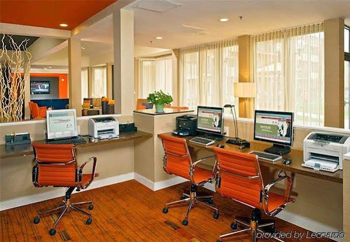 Courtyard By Marriott Greensboro Esterno foto